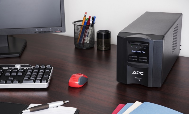 Bộ lưu điện APC SMT750IC 750VA/500W 230V with SmartConnect