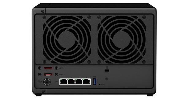 Mặt sau của NAS SYNOLOGY DS1520+