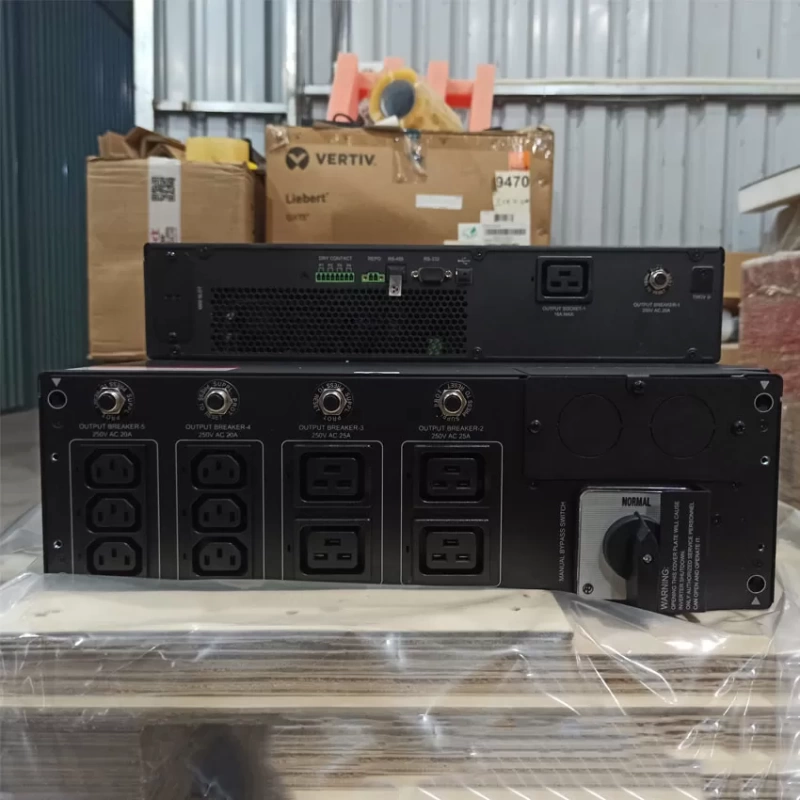 Bộ lưu điện Delta RT-8K UPS802R2RT0B035 8KVA (Pin Trong)