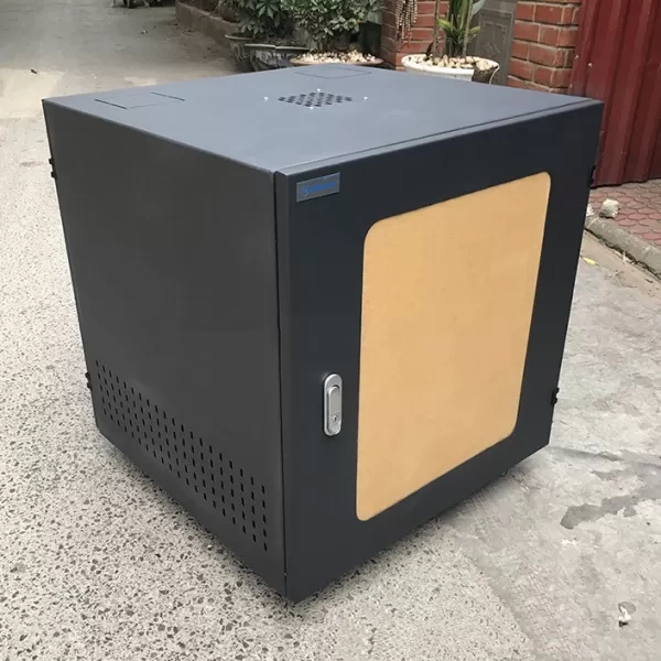 Tủ rack 10U UNR N10U-D500 cửa mika