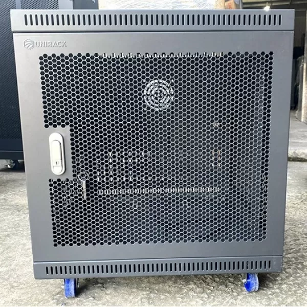 Tủ rack 10U UNR N10U-D600CL cửa lưới