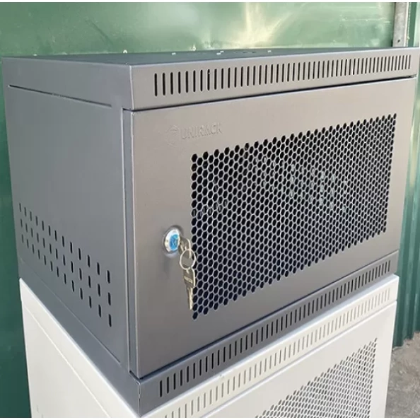 Tủ rack treo tường 6U UNR N6UD400CL cửa lưới
