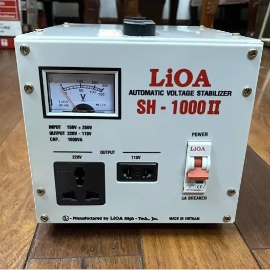 Ổn áp LIOA SH-1000II 1KVA màu trắng xám